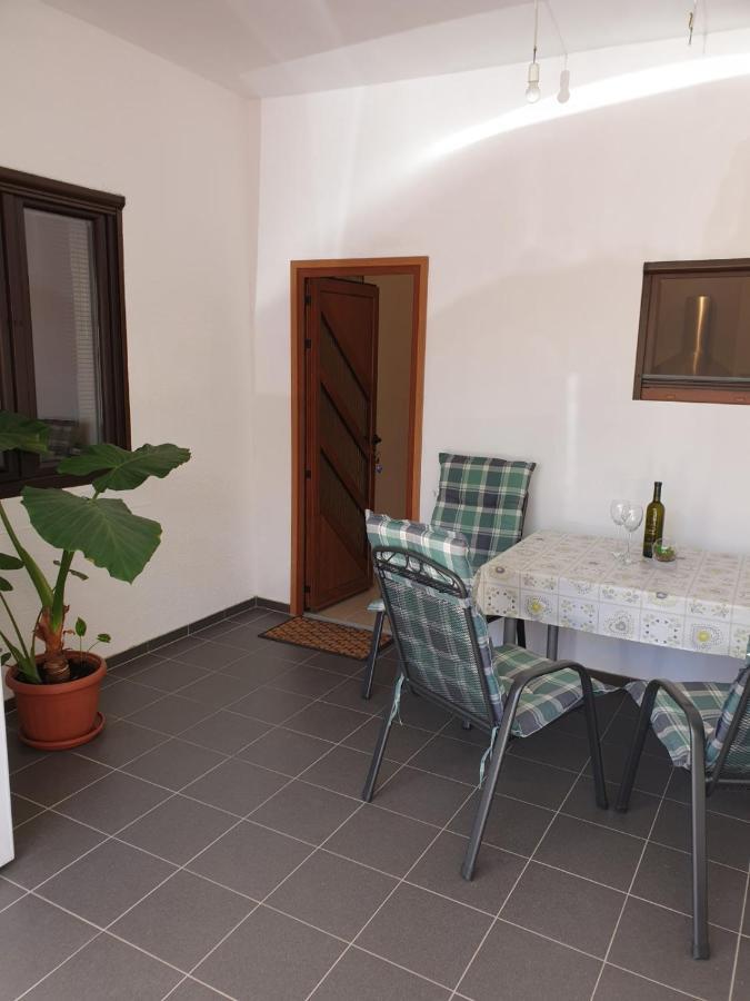 Vito Apartamento Starigrad Paklenica Exterior foto