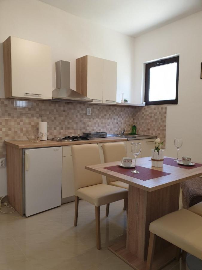 Vito Apartamento Starigrad Paklenica Exterior foto